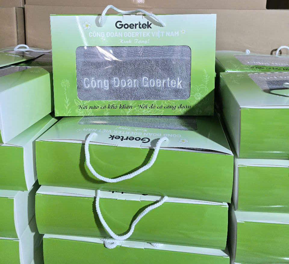 Đóng gói khăn quà tặng
